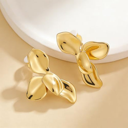 Chunky Flower Clip on Earrings for Women 14K Gold Plated No Piercing Floral Stud Earring Lightweight Jewelry Gifts - color: Flower-B-gold