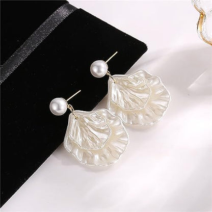 Seashell Pearl Stud Earrings for Women Ocean Sea Theme Sweet Double Layer Acrylic Shell Lightweight Dangle Drop Earrings for Summer Beach Holiday Halloween Party Jewelry Accessories - color: Shell white