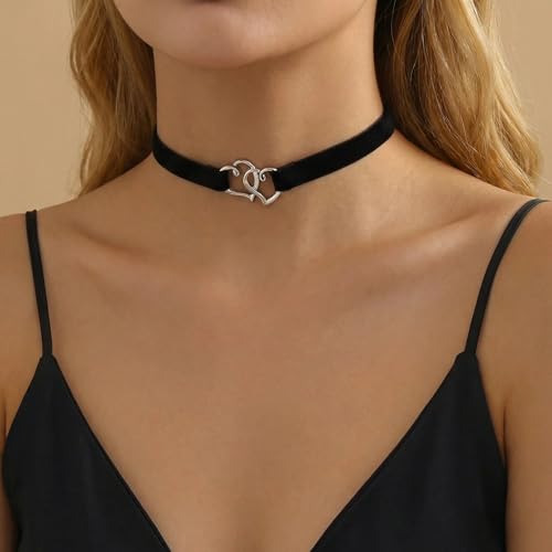 Qceasiy Gothic Black Necklace for Women, Adjustable Victorian Velvet Lace Collar, Halloween Party Cosplay Jewelry Gift - style: Double Hearts
