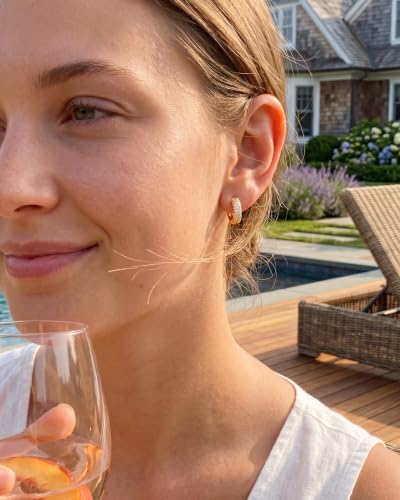 MUMREUES Gold Earrings for Women Trendy 14K Gold Plated Hoop Earrings Small Hoop Huggie Earrings Cubic zirconia Cute Simple Minimalist Dainty Hypoallergenic Jewelry Gifts for Her
