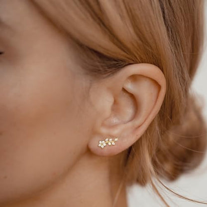 Star 14K Gold Plated Ear Cuff Earrings for Women Non Piercing, Dainty Silver Plated Clip on Cartilage Ear Cuff Non Pierced Trendy CZ Northstar Starburst Sparkling Climber Clawer Earring Jewelry - style: Flower Cluster-2