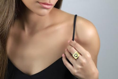 Engraved Griffin Signet Ring – Custom Heraldic Family Crest Jewelry – Unisex Hexagon Shaped Design