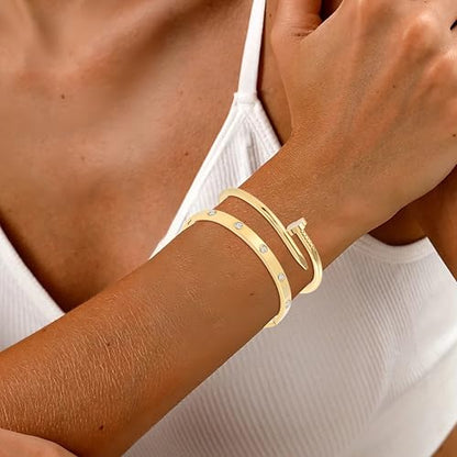 Gold Bangle Bracelets for Women -2PCS Friendship & Love Bangle Bracelet Clover Nail Bracelet Stack Set Trendy Non-Tarnish Stainless Steel Jewelry Gifts for Mom Wife Her - color: Gold-A