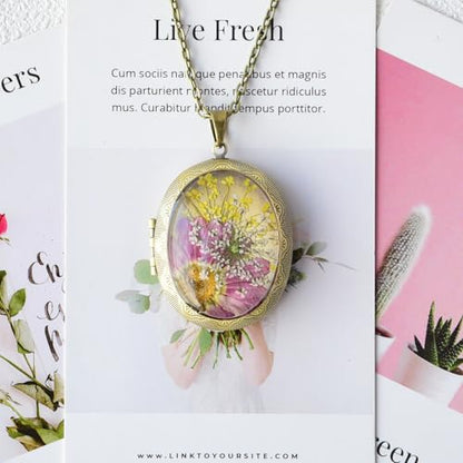 Vintage Photo Locket Necklace Handmade Pressed Flower Locket Necklace for Women - style: Strawflower(1.53"x 1.85")