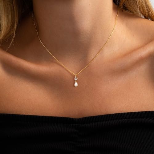 Plenky Pearl Necklaces for Women-14k Gold Plated Layered-Single Pearl Necklace Simple Pearl Choker Necklaces for Women Trendy Cute Gold Necklace Jewelry for Women Gifts - style: CZ Leaf Pearl Necklace