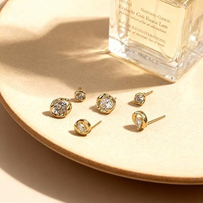 Shiny Gold Butterfly Earrings for Women | 14K Real Gold Plated Butterfly Earrings for Women, Dainty & Trendy Butterfly Stud Earrings for Fashion Jewelry Gifts - color: AZ38