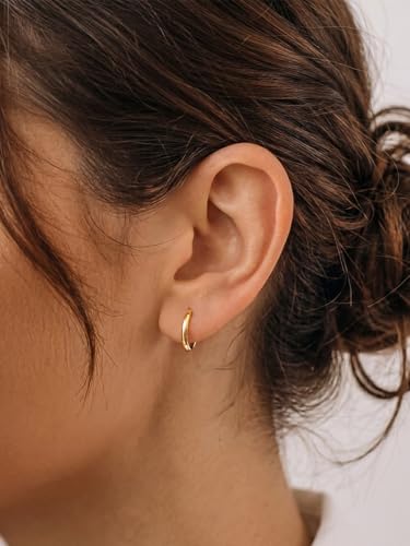 925 Sterling Silver Huggie Hoop Earrings, Small Silver Hoop Earrings for Women Hypoallergenic Huggie Lightweight Small Hoops Earring Cartilage Sleeper Earrings 6/8/10/12/14/16/18/20mm - color: Gold, size: 8MM