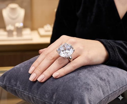 NYFASHION101 Women's Extra Big Rhinestone Fashion Stretch Ring - color: Silver-Tone