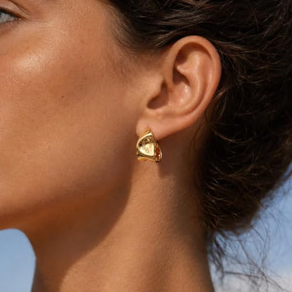 Robaice Chunky Huggie Earring for Women，14K Gold Plated Hoop Earrings | Gold Huggie 925 Sterling Silver Post Earrings, Statement Trendy Hoop Earring，Fashion Lightweight Jewelry Gifts for Women - color: Gold-A