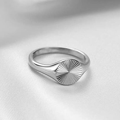 PCY Stainless Steel Round Signet Band Rings for men women Gold Silver Sunshine Pattern High Polished Stackable Hypoallergenic Wedding Cocktail Party Promise Statement Holiday Ring - color: Silver
