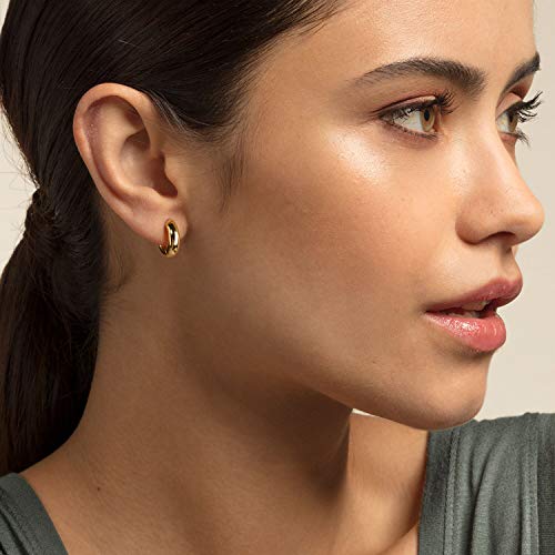 Small Huggie Hoop Earrings For Women, Real Gold Plated Croissant Square Round Earrings Lightweight Everyday Jewelry Hypoallergenic for Sensitive Ears - color: Small Round Hoop