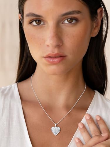 U7 Women Locket Necklace, Heart Photo Lockets Hold Picture, Gift Box Packed | Gold/Silver/Rose Locket Charm, Custom Picture and Engravement Heart Pendant, 20" Chain, Personalized Gift for Mom Wife Friend - color: 02# Platinum*Flower Grain
