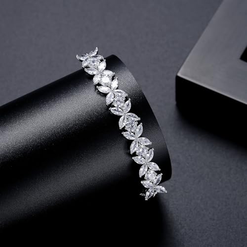 14K Gold Moissanite Tennis Bracelet For Women, D Color VVS1 Brilliant Cut, Adjustable Bracelet, Delicate Valentine's Day Gift - color: Flower Style-2