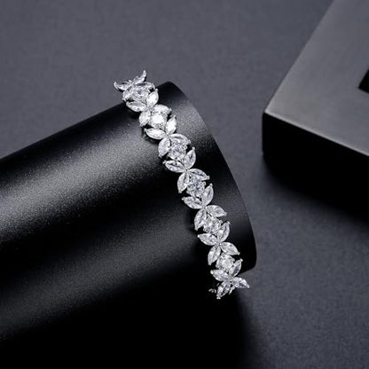 14K Gold Moissanite Tennis Bracelet For Women, D Color VVS1 Brilliant Cut, Adjustable Bracelet, Delicate Valentine's Day Gift - color: Flower Style-2