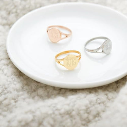 EVE'S ADDICTION Split Band Stainless Steel Oval Signet Ring - Gifts for Mom