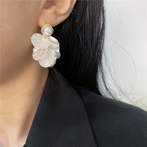 Seashell Pearl Stud Earrings for Women Ocean Sea Theme Sweet Double Layer Acrylic Shell Lightweight Dangle Drop Earrings for Summer Beach Holiday Halloween Party Jewelry Accessories - color: Gold