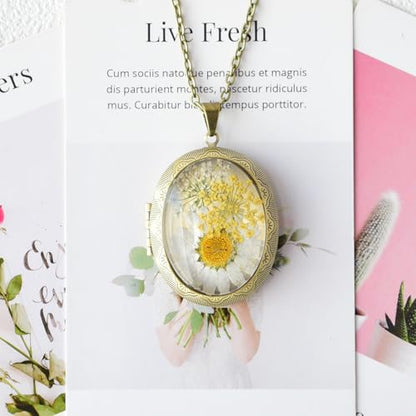 Vintage Photo Locket Necklace Handmade Pressed Flower Locket Necklace for Women - style: Shasta Daisy(1.53"x 1.85")