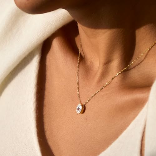 STORYJEWELLERY 925 Sterling Silver Cubic Zirconia Necklace, Rhinestone Necklace for Women, Gold Plated Pendant Necklaces, Bezel Solitaire Necklaces, Elegant Jewelry for Her