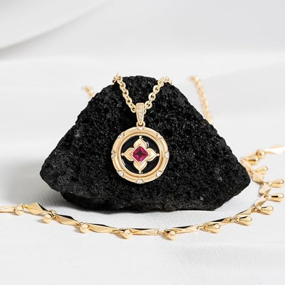 VALLOEY ROVER Gold Clover Necklace, Layered Necklaces for Women 14K Gold Plated Dainty Clover Pendant Necklace Set Link Chain Choker Necklaces Stackable Simple Gold Jewelry for Women