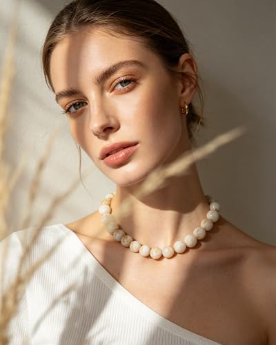 Colorful Chunky Beaded Necklaces for Women Trendy Large Bead Statement Necklace Boho Resin Bead Choker Summer Beach Jewelry Gifts Accessories - color: Shell White