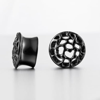 LADEMAYH 2PCS Hammered Ear Plugs Gauges for Ears, Punk Textured Tunnels | Industrial Style, Double Flared Expander, 316L Surgical Stainless Steel, Hypoallergenic, Saddle Fit, Ear Stretching Jewelry - color: #6677 Black, size: 00g(10mm)