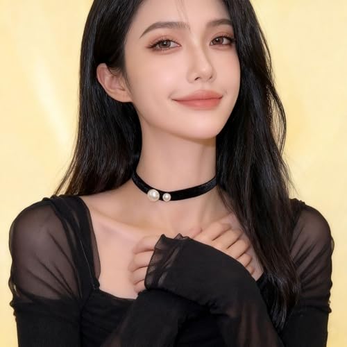 Bow Necklace for Women Dainty Velvet Ribbon Choker Necklaces Red Black Bow Choker Pearl Bell Heart Pendant Necklace Winter Holiday Necklace Cute Bow Knot Necklace for Christmas New Year Gifts - color: Black choker