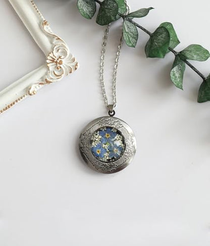 Handmade Oval Shaped Photo Locket with dried Pressed Flowers Locket pendant Necklace - style: Blue ForgetMeNot-Silver