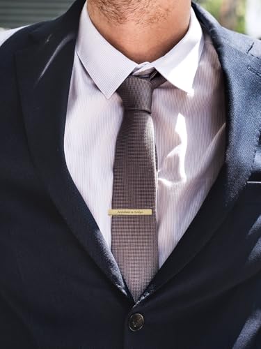 Jovivi Personalized Custom Tie Clip Bar for Men Engraved Tie Clips Pin, Groomsmen Mans Fathers Day Wedding Gift - color: Engraving(Gold)