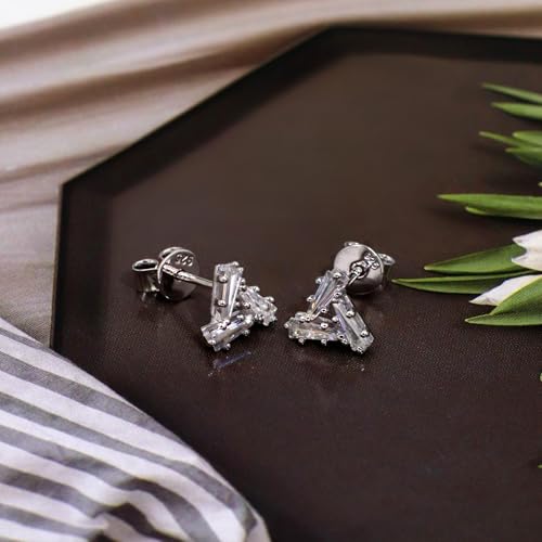 Moissanite Stud Earrings for Women, DF/VVS Clarity, Sterling Silver with 18K White Gold Plated - style: 0.6 Carat Geometric