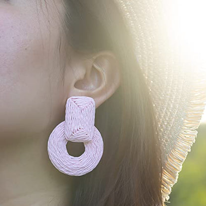 Statement Raffia Earrings Cute Boho Earrings Rattan Dangle Earrings Handmade Straw Wrap Earrings Summer Drop Dangling Earrings for Women Teen Girls - color: Pink