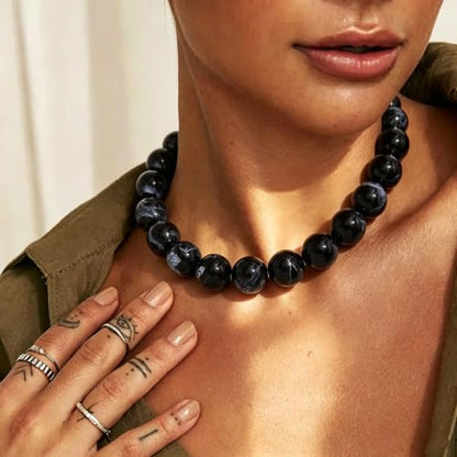Chunky Necklaces for Women Trendy 20MM Large Resin Beaded Necklace Bold Statement Chunky Choker Necklace Boho Beads Summer Beach Jewelry - color: Black