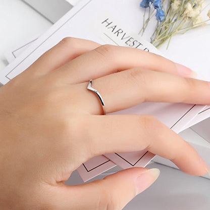 Jude Jewelers Stainless Steel Pointed Chevron Classical Simple Plain Statement Promise Ring - color: Silver
