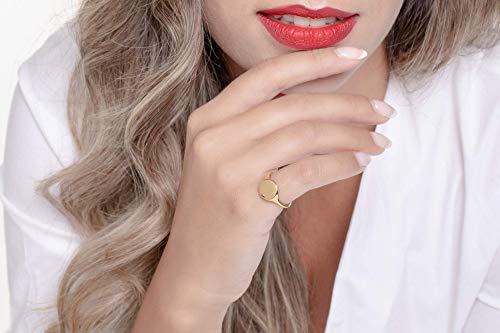 Elegant Jewel Box Women Oval signet ring in solid Gold 9k, 14k, & 18k, Personalized gold chevalier ring, Custom Initial engraved, Personalized jewelry for Birthday, RN377
