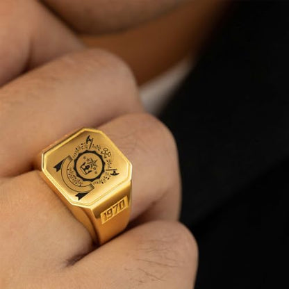 callie Custom Signet Ring - Engraved Text & Photo, Personalized Family Crest Coat Of Arms Rings, 925 Sterling Silver/Brass | Father's Day Jewelry Gifts for Men & Women - color: Square