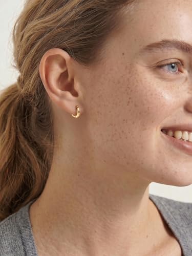 925 Sterling Silver Huggie Hoop Earrings, Small Silver Hoop Earrings for Women Hypoallergenic Huggie Lightweight Small Hoops Earring Cartilage Sleeper Earrings 6/8/10/12/14/16/18/20mm - color: Gold, size: 8MM
