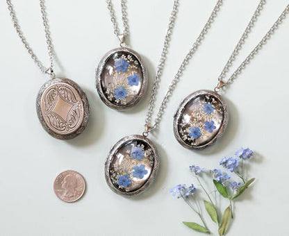 Handmade Oval Shaped Photo Locket with dried Pressed Flowers Locket pendant Necklace - style: OvalForgetMeNot-Silver