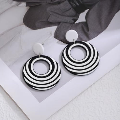 Black and White Acrylic Earrings Dangle Trendy Long Water Drop Earrings Fashion Geometric Resin Statement Earrings Boho Lightweight Jewelry for Women - style: Round