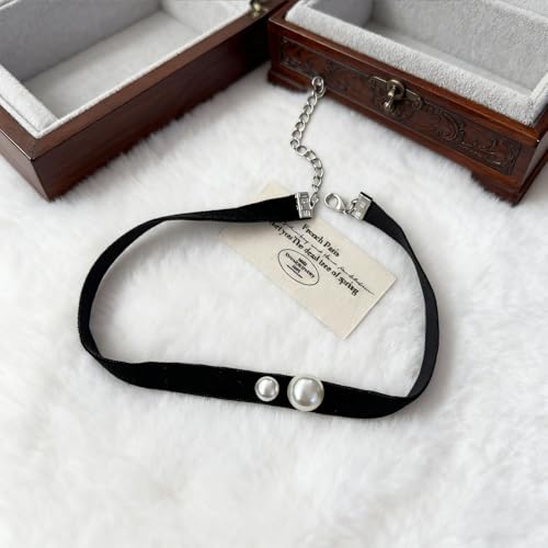 Bow Necklace for Women Dainty Velvet Ribbon Choker Necklaces Red Black Bow Choker Pearl Bell Heart Pendant Necklace Winter Holiday Necklace Cute Bow Knot Necklace for Christmas New Year Gifts - color: Black choker