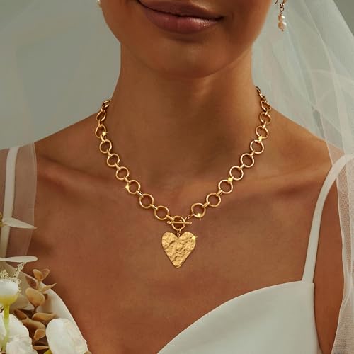Carffordo Gold Cross Necklaces for Women, Chunky 14K Gold Plated Necklace | Statement Cross Pendant Necklace with Toggle Clasp, Hypoallergenic Waterproof Bold Chain, Trendy Charm Jewelry Gift for Her - color: heart