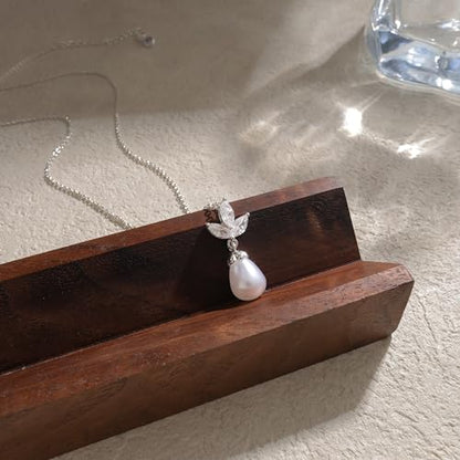 Pearl Necklaces for Women Trendy,14k Gold Plated Pearl Pendant Necklace Dainty Wedding Necklace Small Cute Gold Choker Necklace for Women Non Tarnish Gold Prom Jewelry Fashion Bridesmaids Gifts - color: silver flower