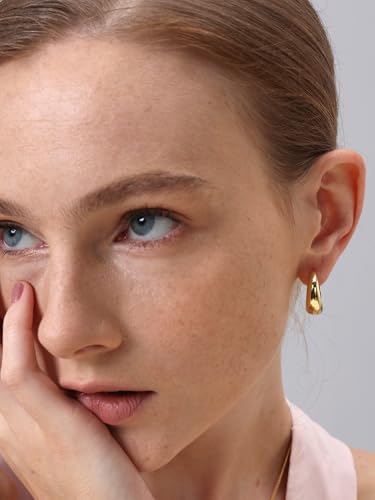 FRUMOS 18K Gold Plated Chunky Hoop Earrings for Women Fashion Thick Gold Hoops Set Jewelry for Birthday Christmas Gifts - color: Greer Gold