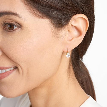 Amazon Essentials Sterling Silver or Gold Plated Sterling Silver Pear Cut Cubic Zirconia Leverback Earrings - color: Yellow Gold