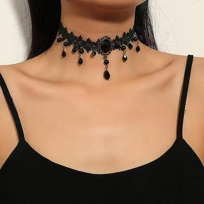 Women's Goth Accessories Set - Black Lace Fingerless Gloves and Velvet Choker Necklace for Halloween, Prom, 1920s Party & Gothic Cosplay