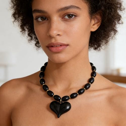 Chunky Beaded Necklaces for Women Trendy Colorful Acrylic Bead Statement Necklace Puffy Heart Pendent Necklaces for Women Boho Fashion Jewelry - color: B-black