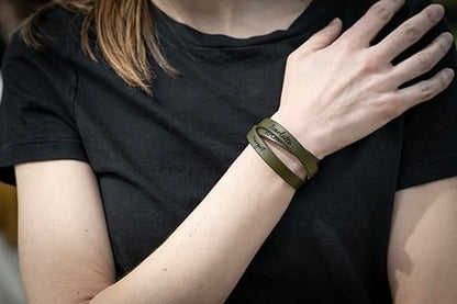 Custom Engraved Leather Bracelet – Handmade Real Leather Cuff with Children’s Names or Inspirational Quote, Personalized Mother’s Gift