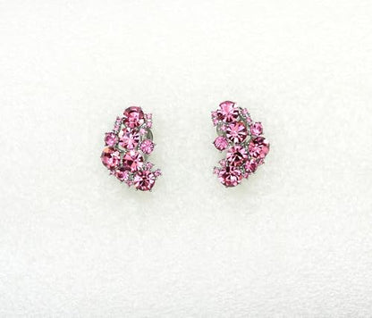 Faship Gorgeous Clip Ons Floral Earrings - color: Pink