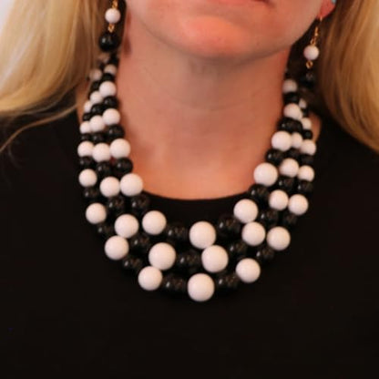 Rosemarie & Jubalee Women's 3 Colorful Multi Strands Simulated Pearl Necklace And Earrings Jewelry Gift Set, 18"+3" Extender - color: Black And White Gold Tone - Double Ball Earring