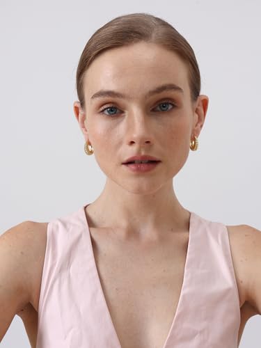 FRUMOS 18K Gold Plated Chunky Hoop Earrings for Women Fashion Thick Gold Hoops Set Jewelry for Birthday Christmas Gifts - color: Croissant Hoops