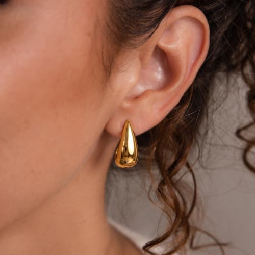 Robaice Chunky Huggie Earring for Women，14K Gold Plated Hoop Earrings | Gold Huggie 925 Sterling Silver Post Earrings, Statement Trendy Hoop Earring，Fashion Lightweight Jewelry Gifts for Women - color: Gold-G