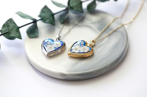 Handmade Heart Shaped Dried Pressed Forget Me Not Flower Photo Locket Pendant Necklace - color: Gold, style: WHITE+ROYAL BLUE